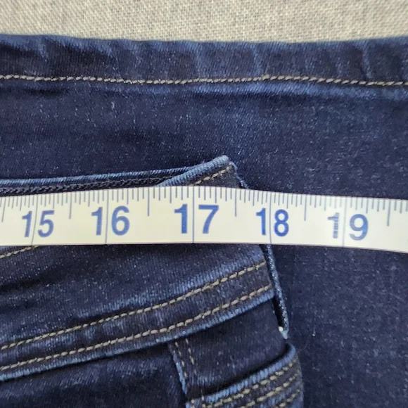 Levis 529 Curvy Bootcut Stretch Denim Dark Wash Jeans. 16 - Picture 8 of 12